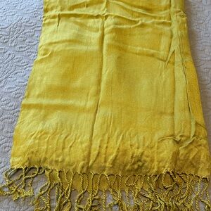 Vibrant Green Scarf with Fringe